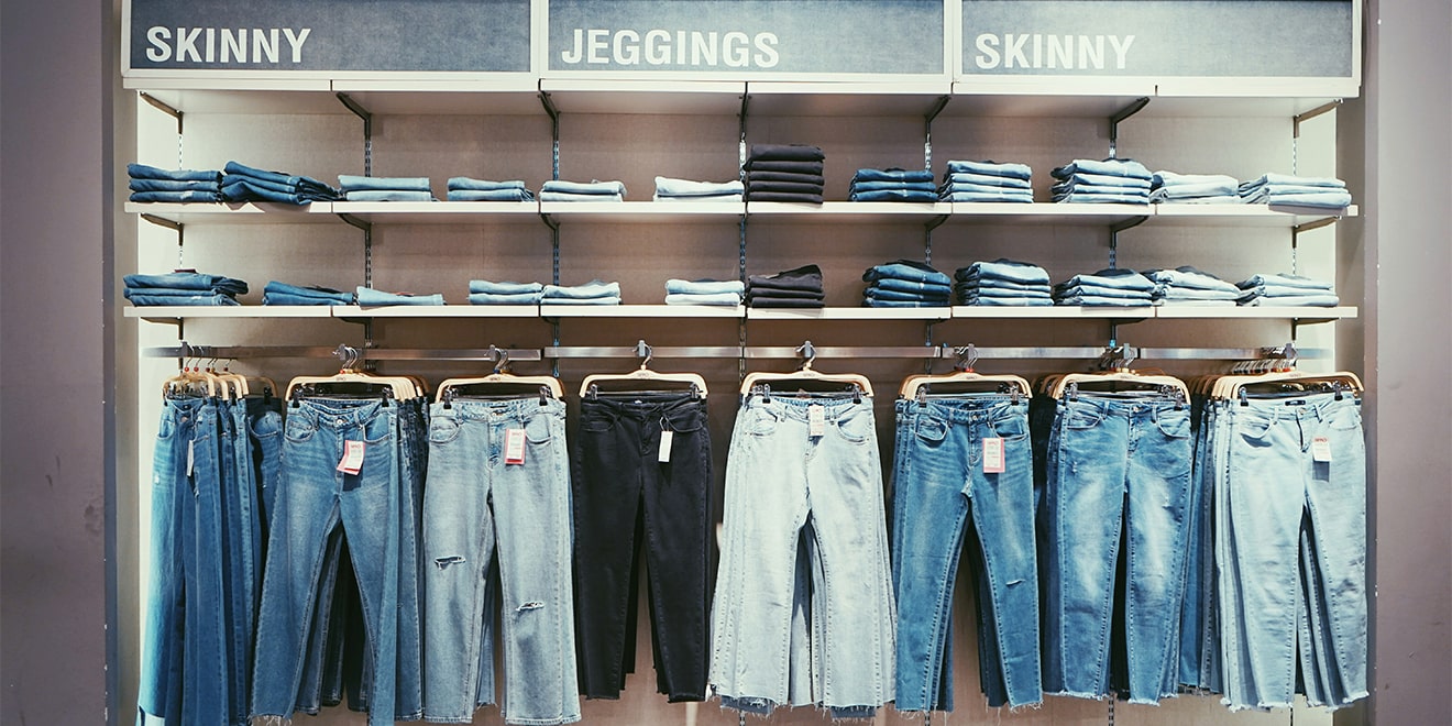 Überproduktion in der Modeindustrie ist ganz normal, schadet aber der Umwelt.